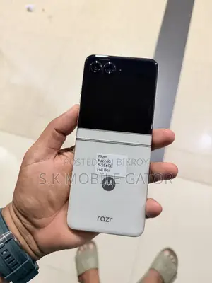 মটোরোলা রেজার ৬০ ২৫৬ জিবি সাদা