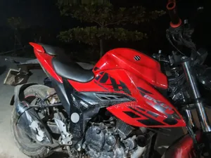 Suzuki Gixxer Fi ABS 2023 Red
