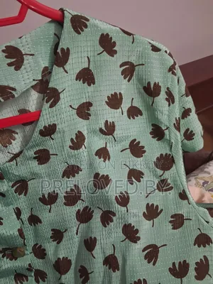 Women's Floral Top