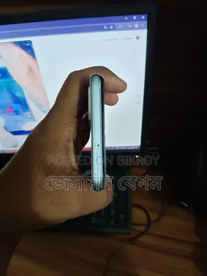 Vivo Y21 64 GB White