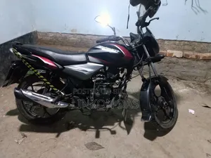 বাজাজ ডিসকভার ১১০ ২০১৯ কালো