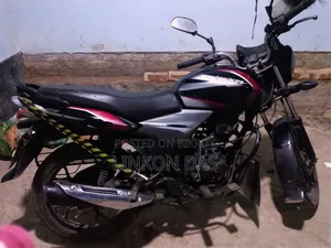 বাজাজ ডিসকভার ১১০ ২০১৯ কালো