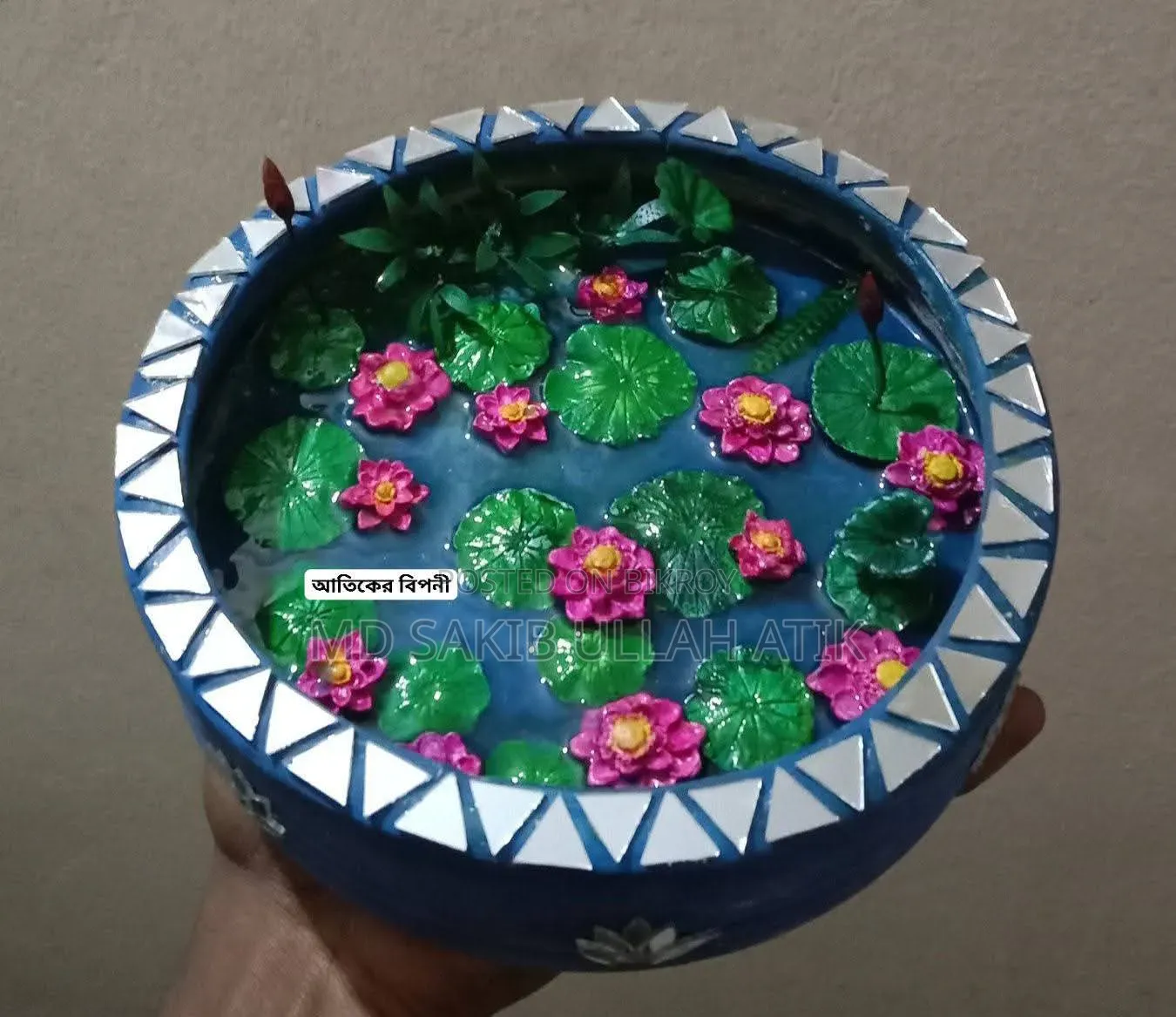 Handmade Resin Lotus Pond 6.5 Inch