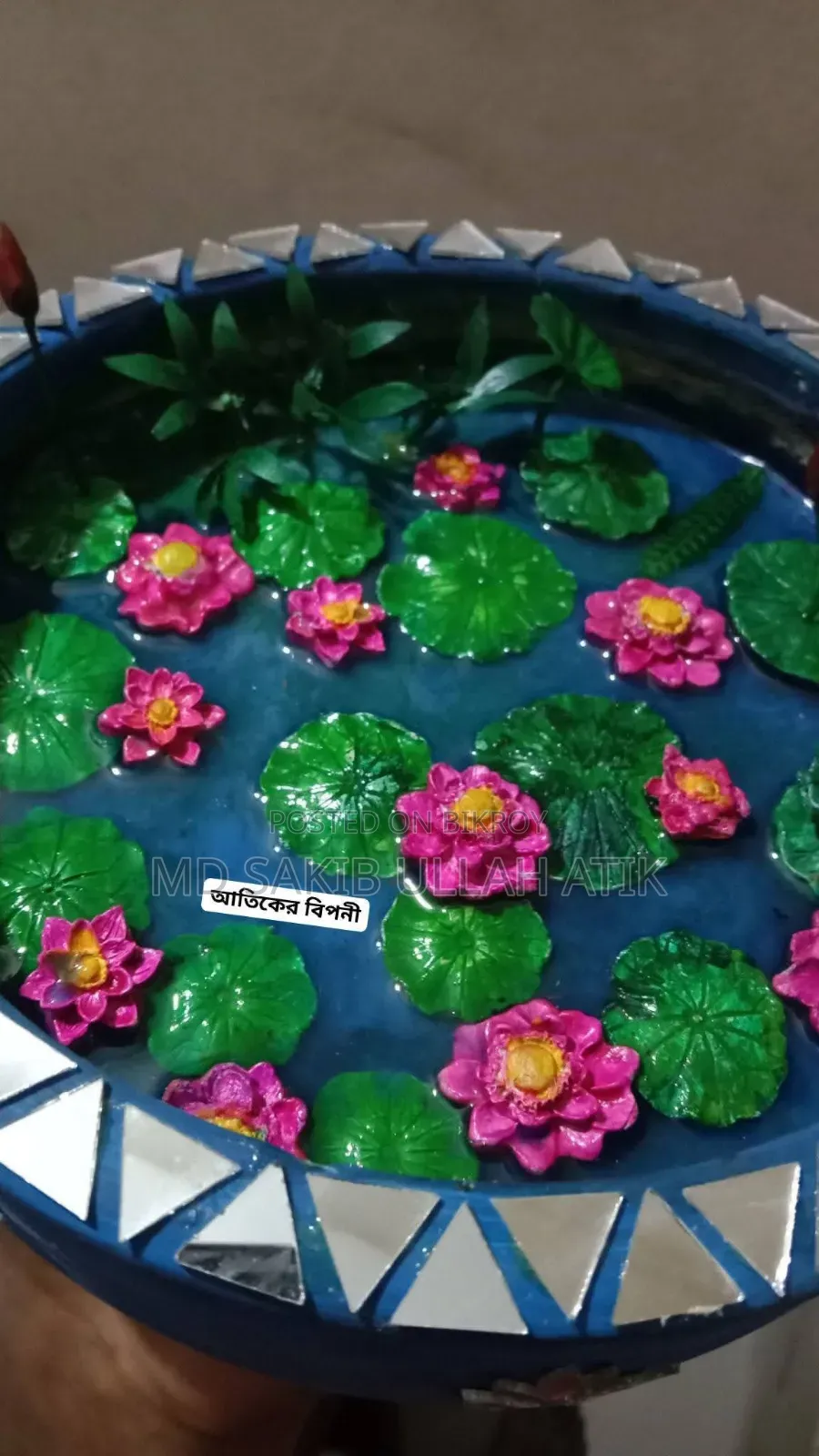 Handmade Resin Lotus Pond 6.5 Inch