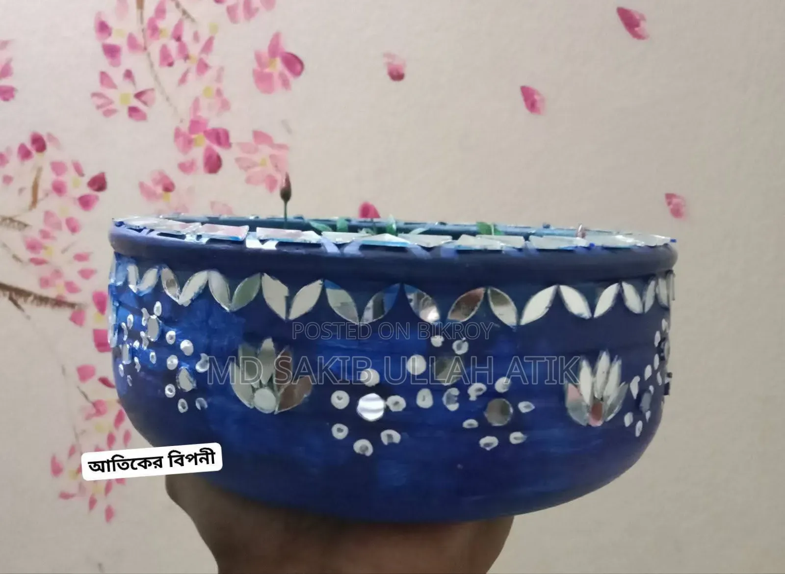 Handmade Resin Lotus Pond 6.5 Inch