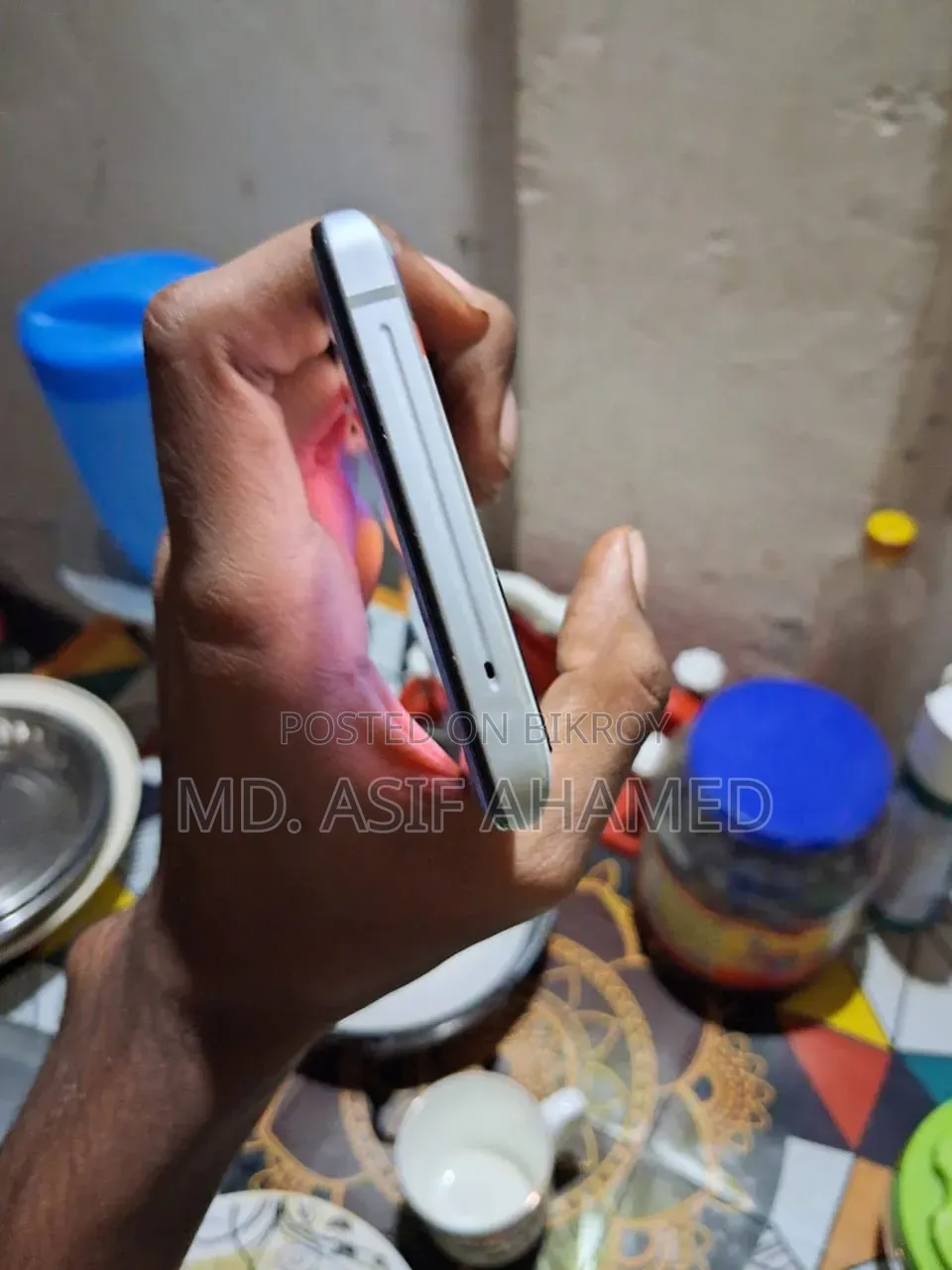 iQOO 128 GB White