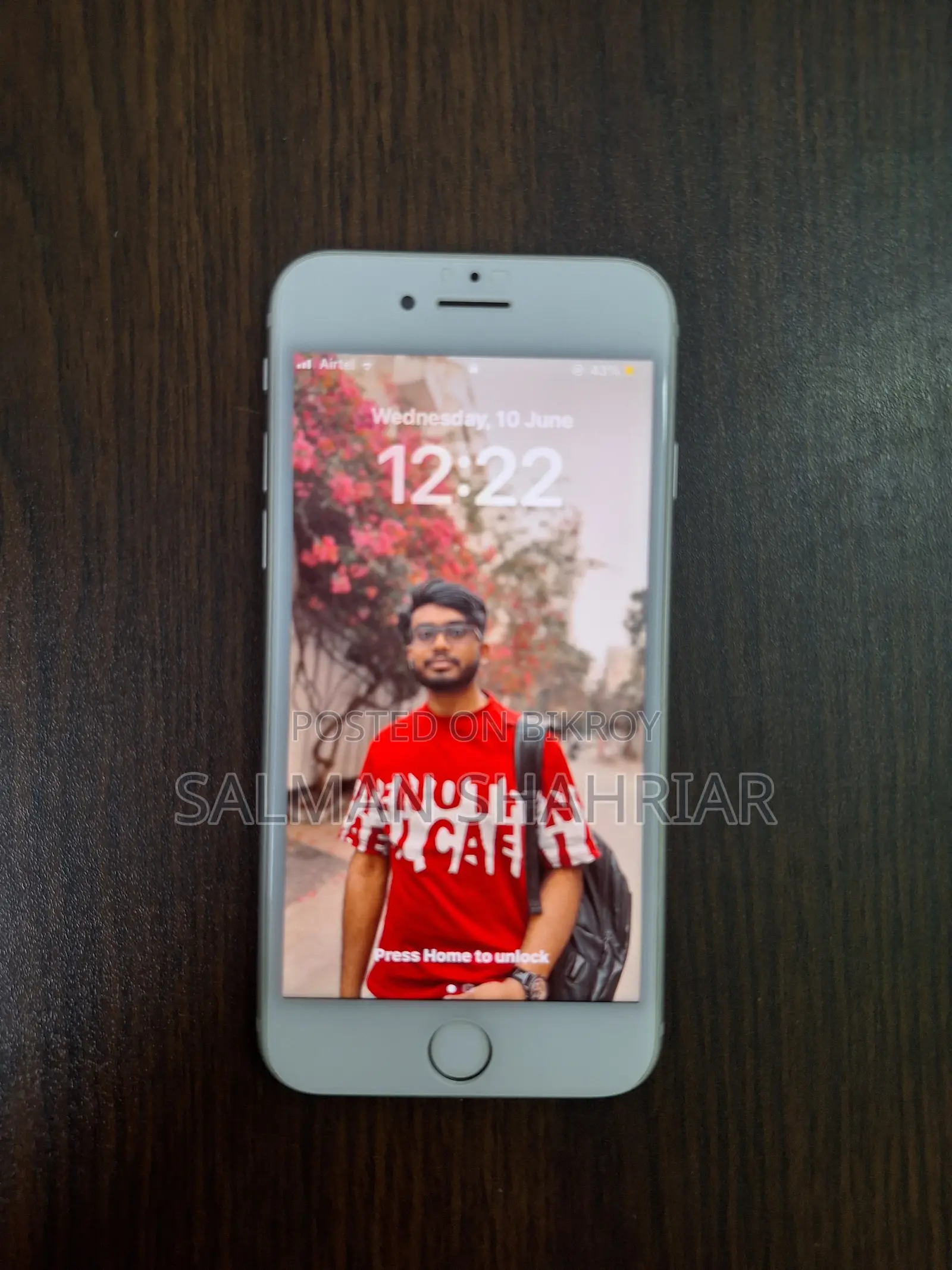 Apple iPhone 8 64 GB White