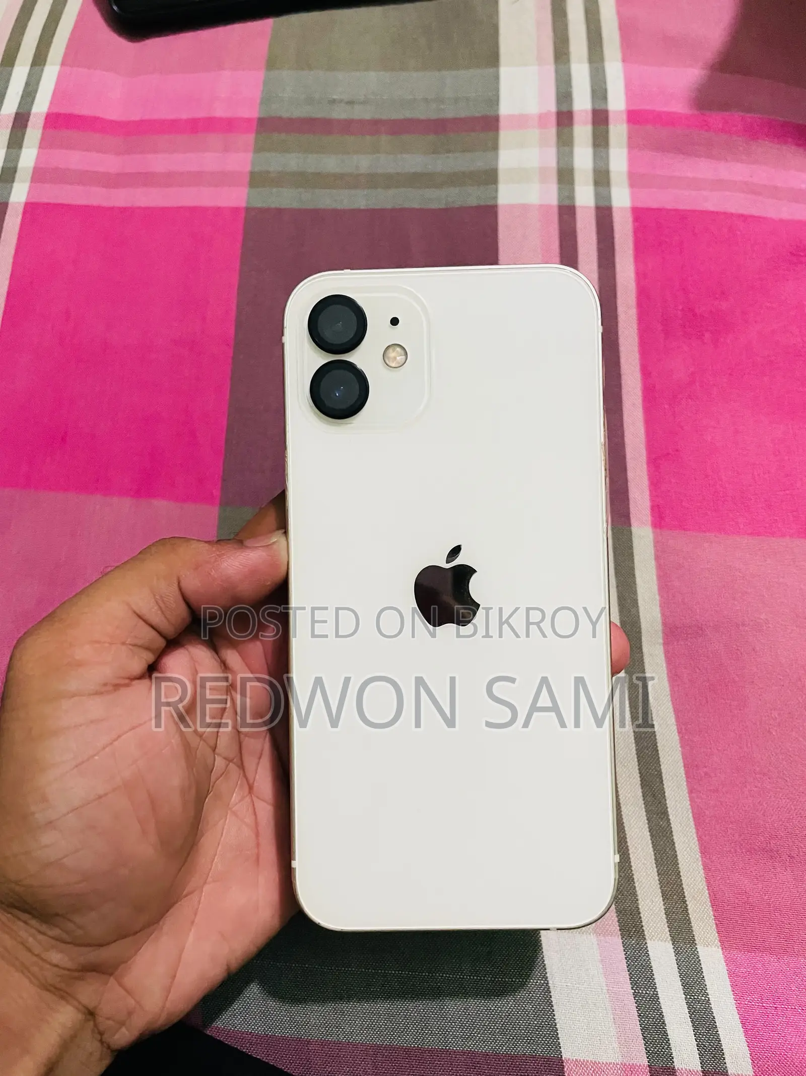 অ্যাপল আইফোন ১২ ২৫৬ জিবি হোয়াইট