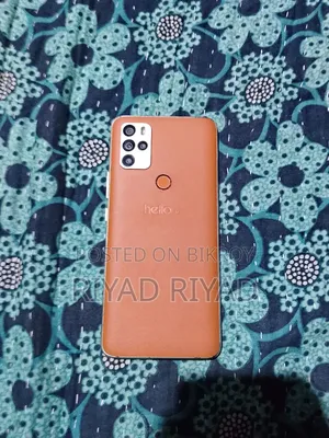 New Helio 128 GB Orange