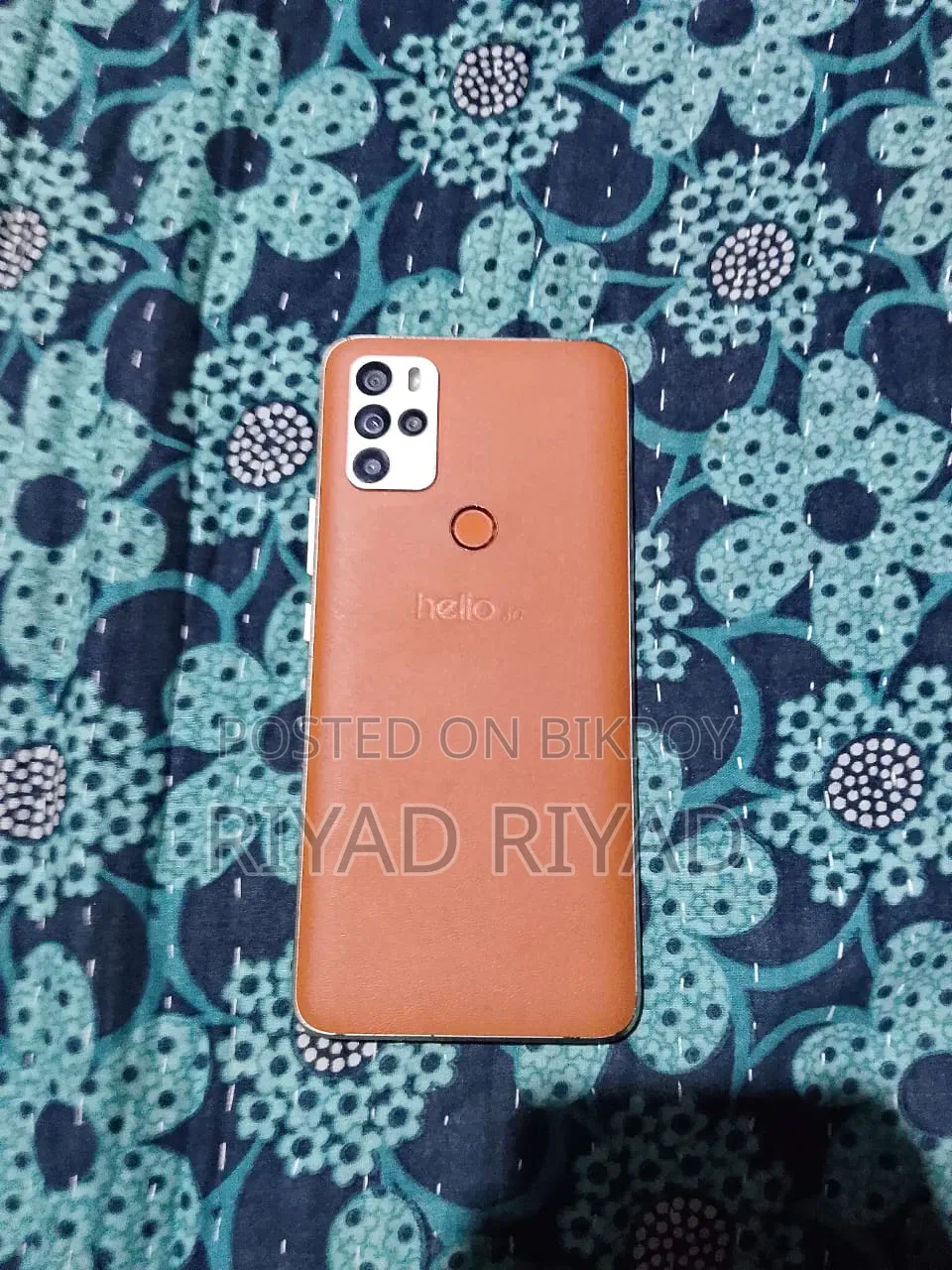 New Helio 128 GB Orange