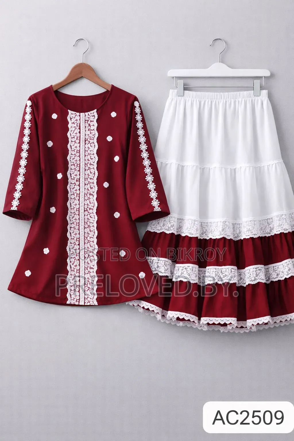 Trendy Ladies Tops Skirt Sets in 4 Types