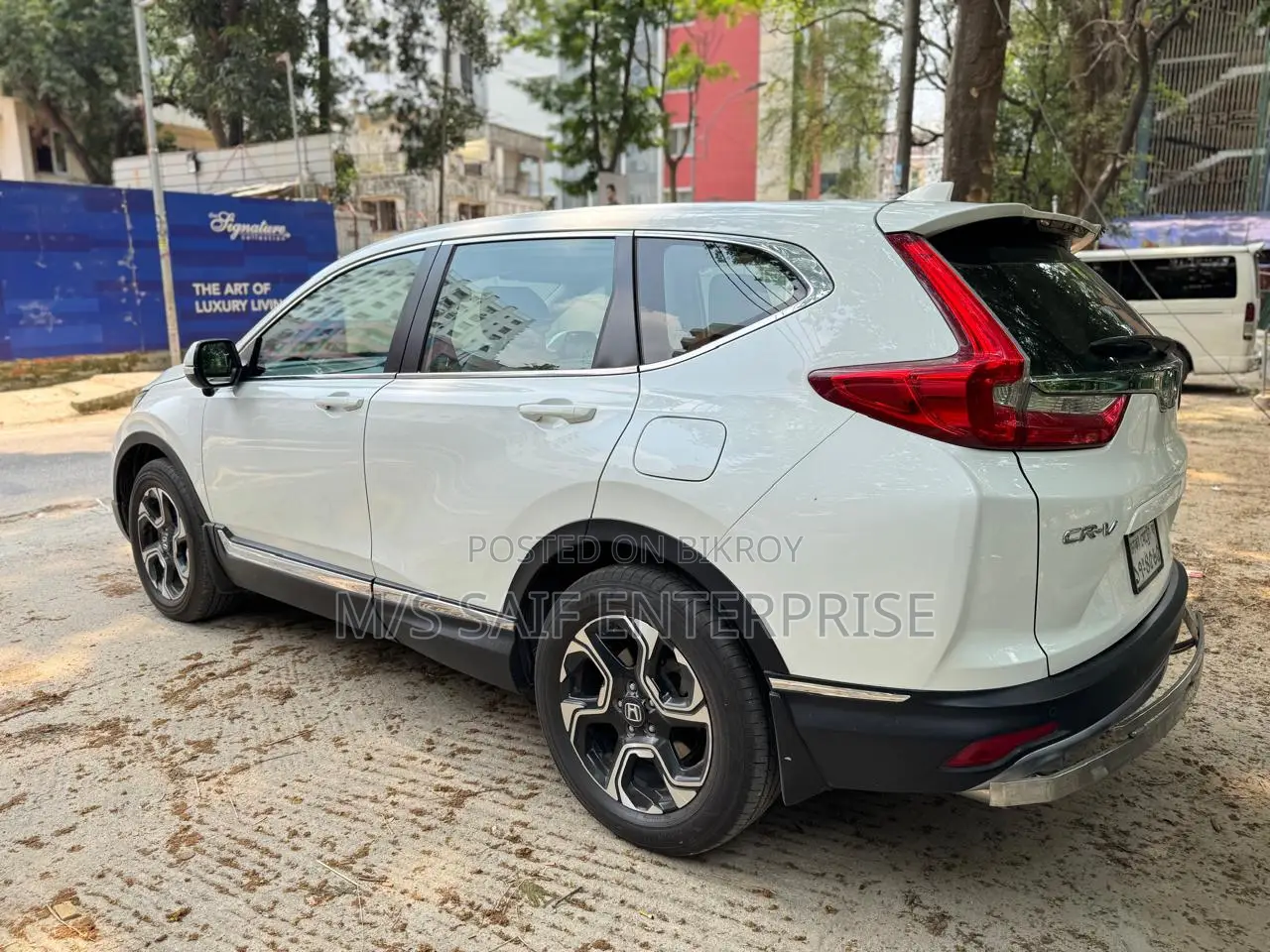 Honda CR-V Touring AWD 2019 Pearl