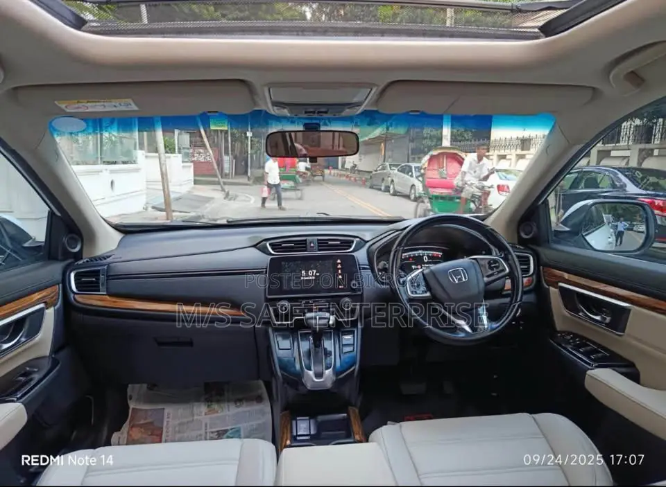 Honda CR-V Touring AWD 2019 Pearl
