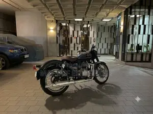 New Royal Enfield Classic 350 2025 Green