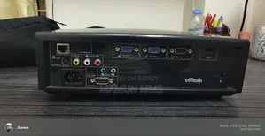 Vivitek D837 প্রজেক্টর