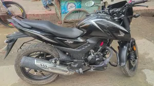 Honda CB 2025 Black