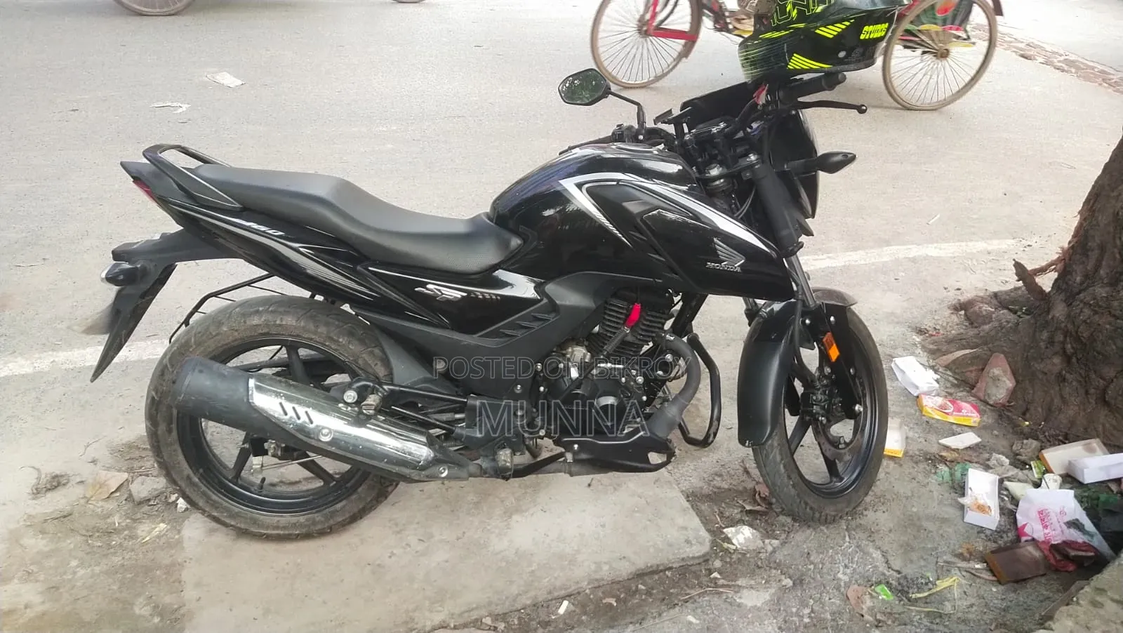 হোন্ডা সিবি ২০২৫ কালো