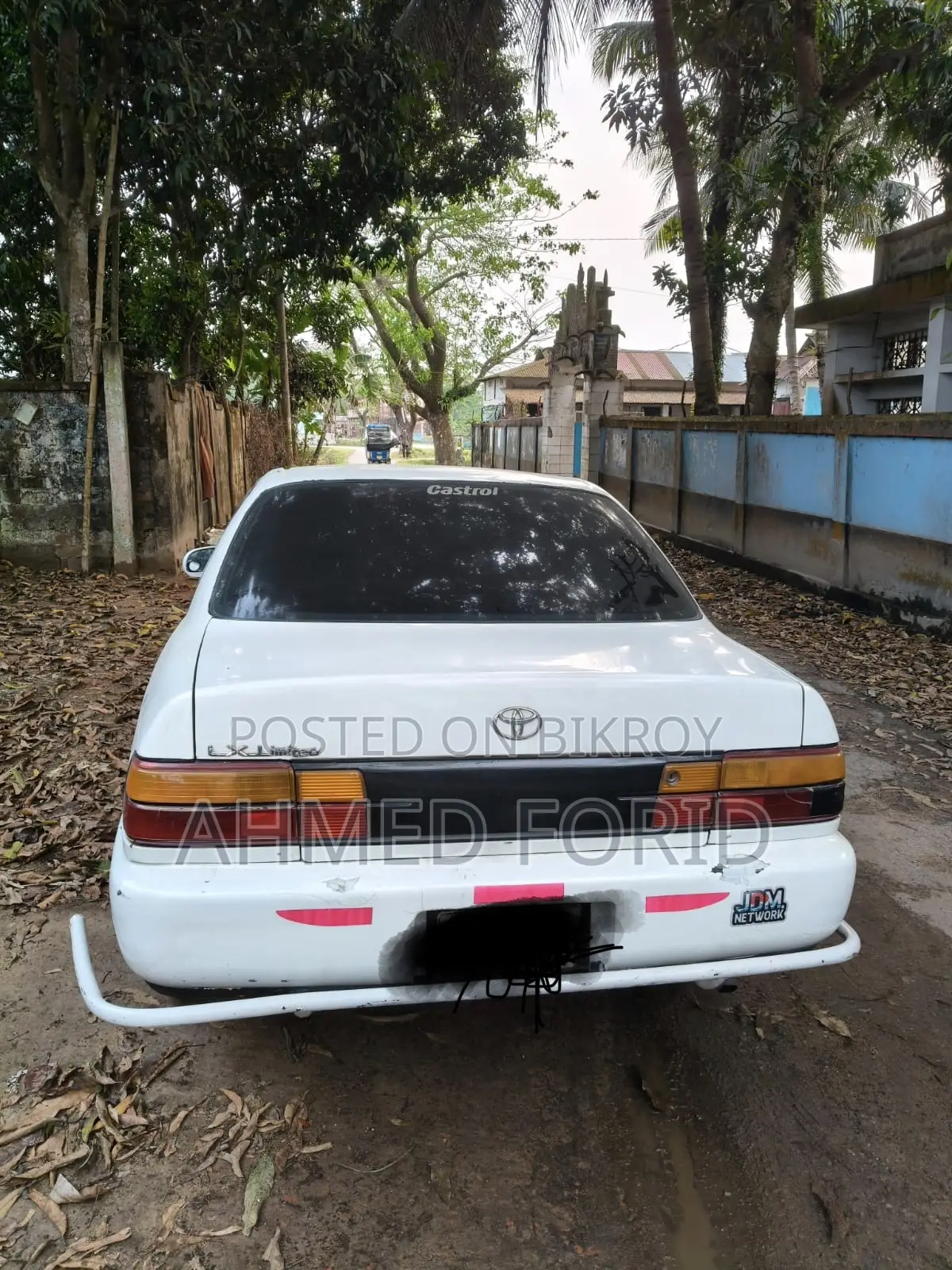 Toyota Corolla 2001 White