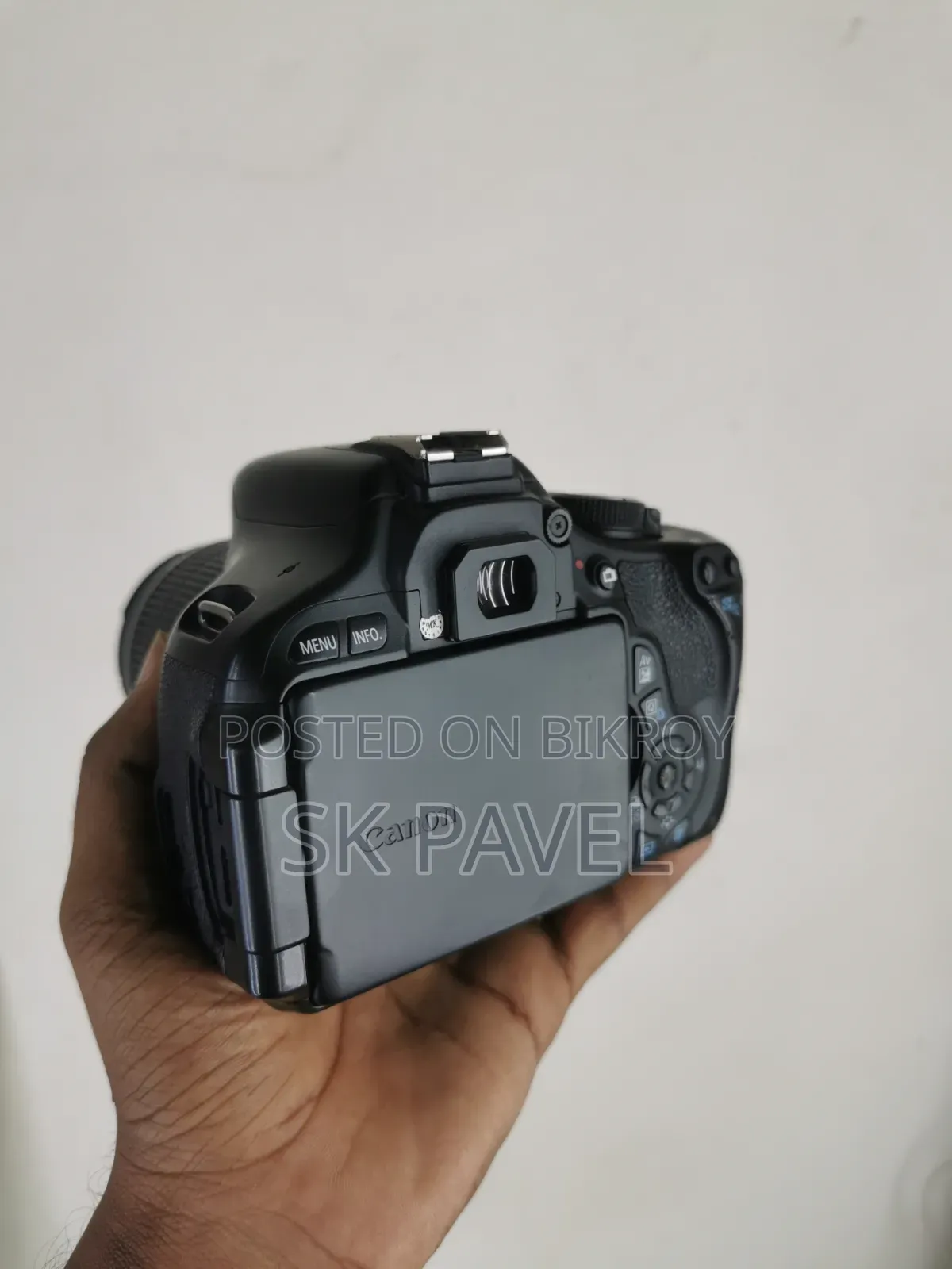 2 DSLR camera setups for sale. Canon Eos 600d Canon 600d.