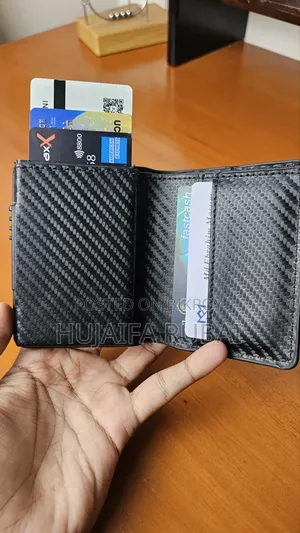 Full Carbon Fibre Card Holder Wallet.