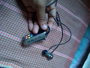 Rs-6 Bluetooth Earphone