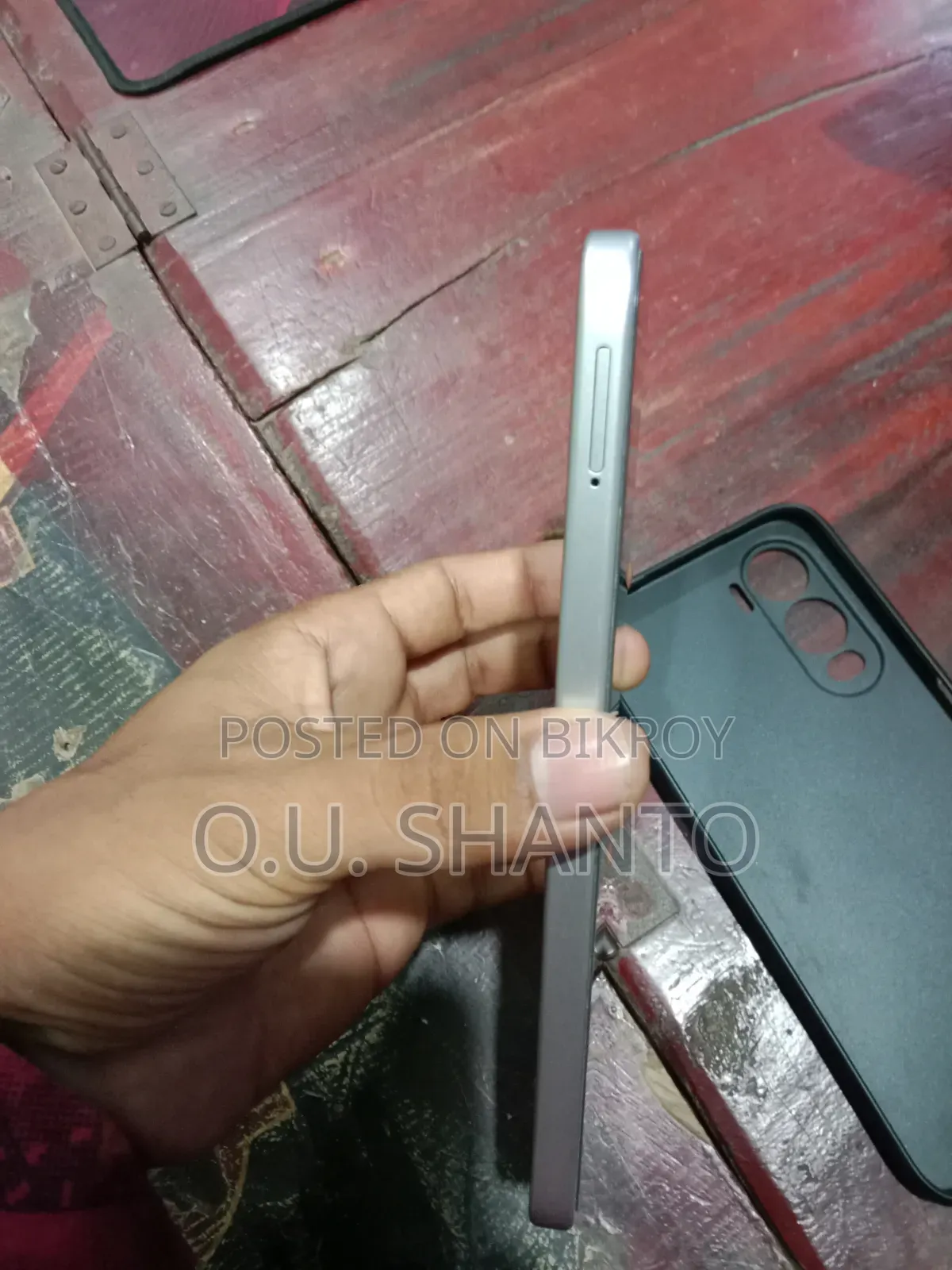 New Itel City 200 128 GB Silver
