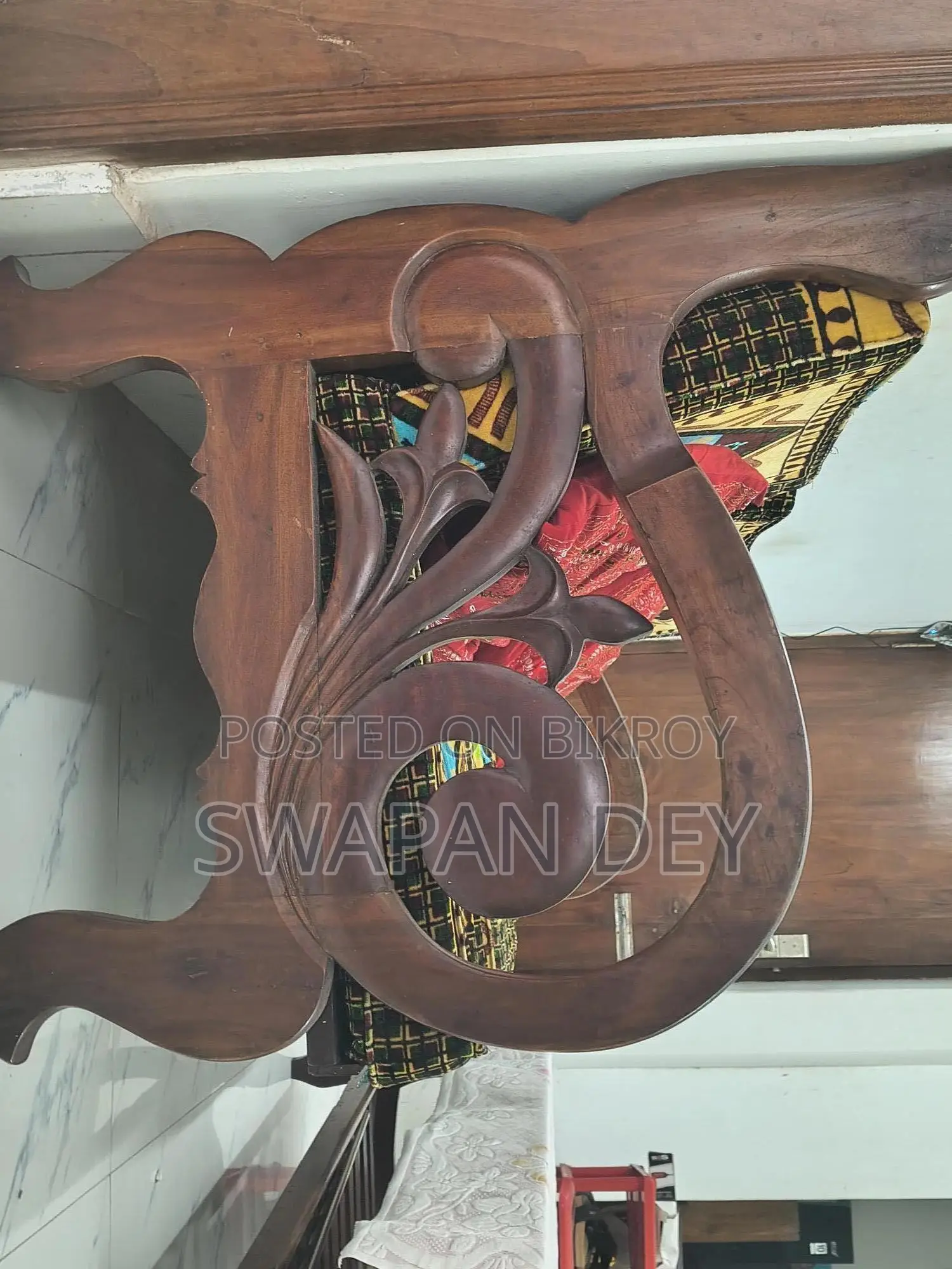 Old Mahogany Wood Sofa Set (6 Seater) and Coffee Table