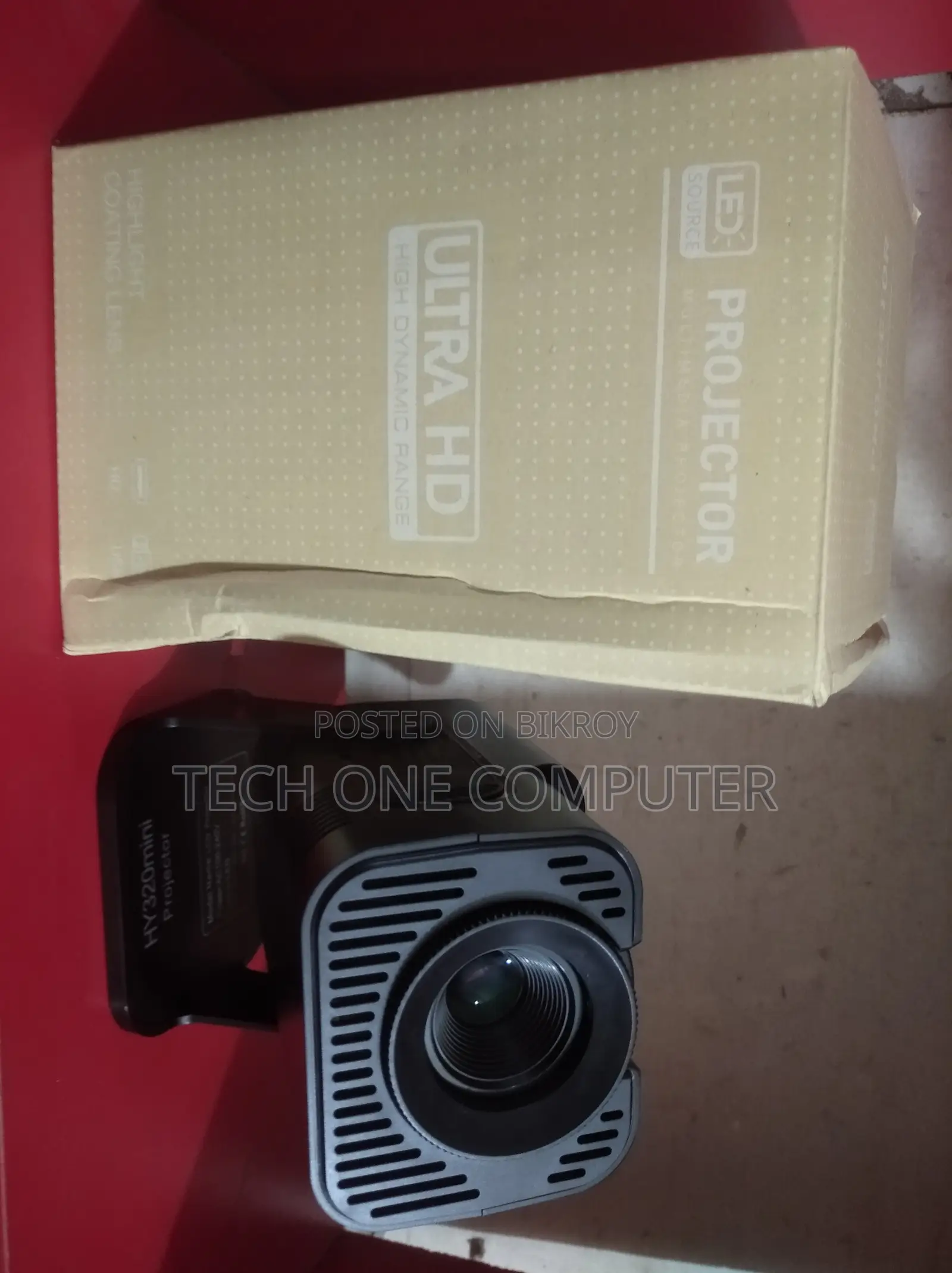 Hy320mini স্মার্ট অ্যান্ড্রয়েড প্রজেক্টর 1920/1080p