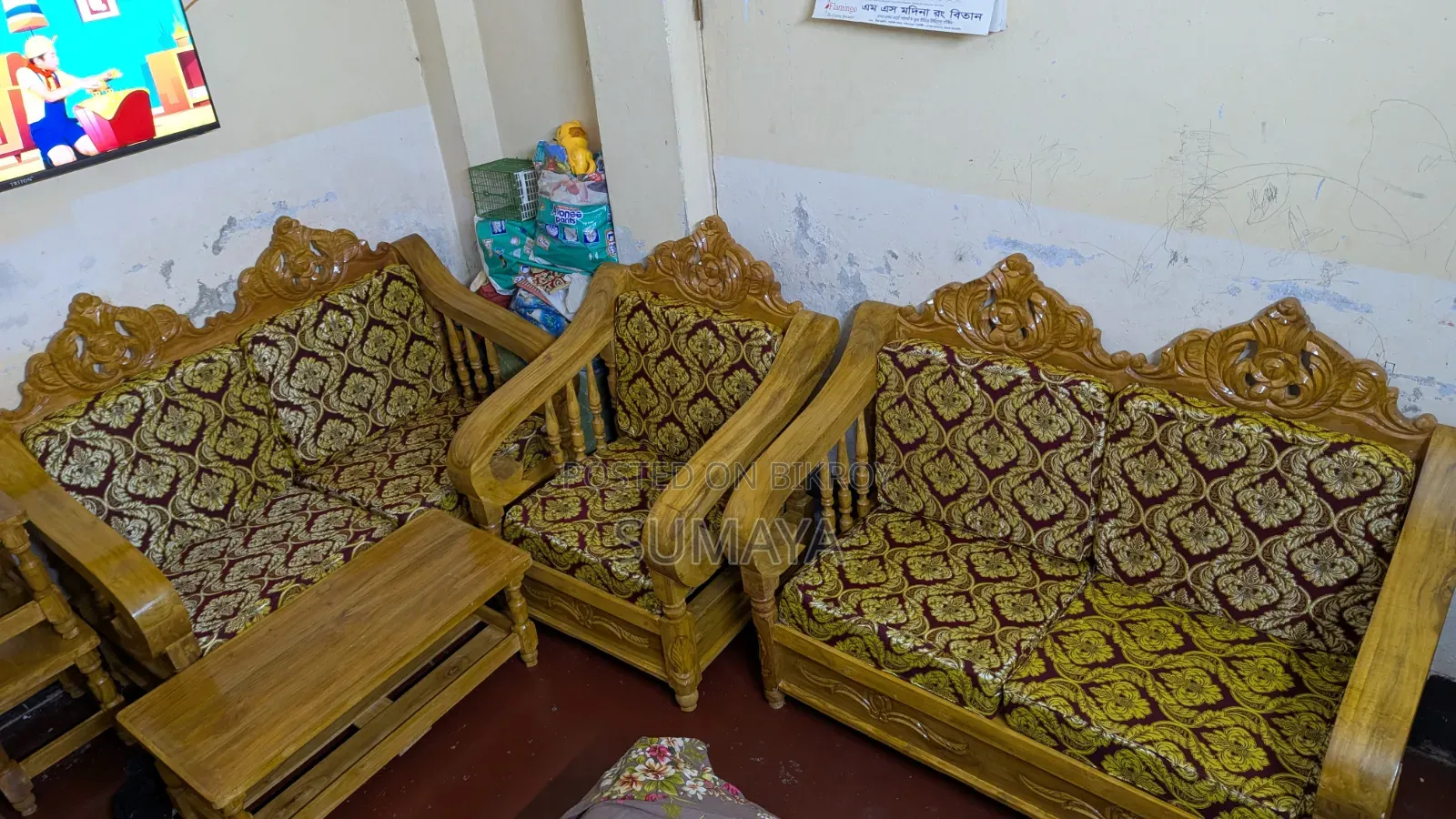 ২/২/১ সেগুন কাঠের ব্যবহৃত সোফা বিক্রি হবে