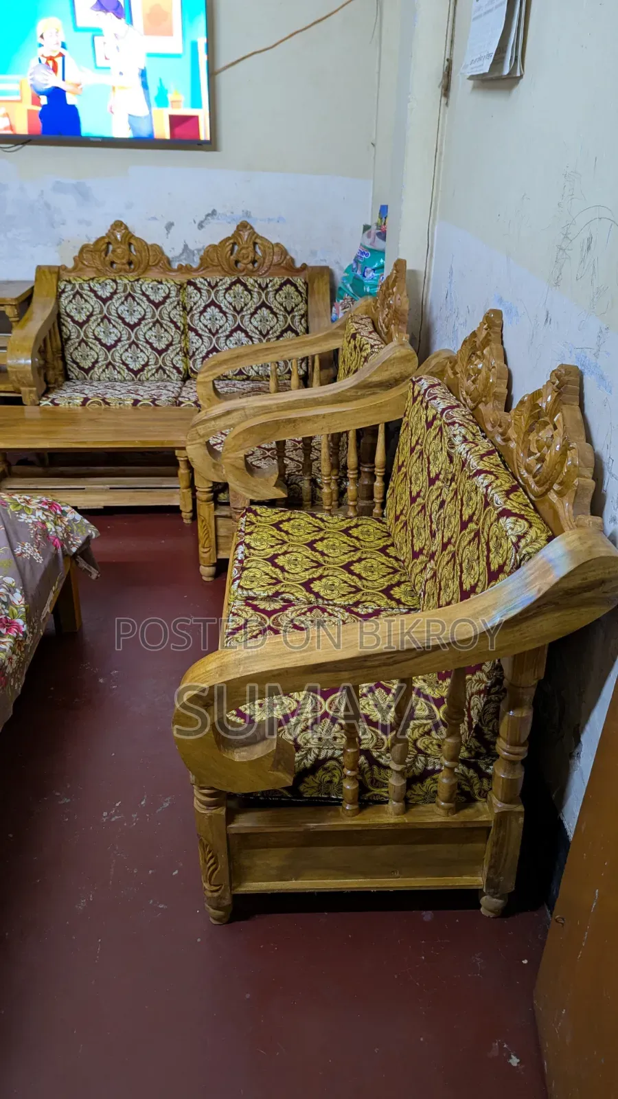 ২/২/১ সেগুন কাঠের ব্যবহৃত সোফা বিক্রি হবে