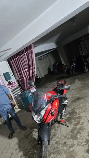 Bajaj Pulsar 150 2015 Red