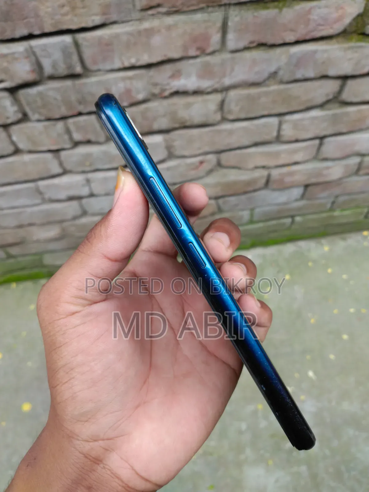 Vivo Y11 32 GB Blue