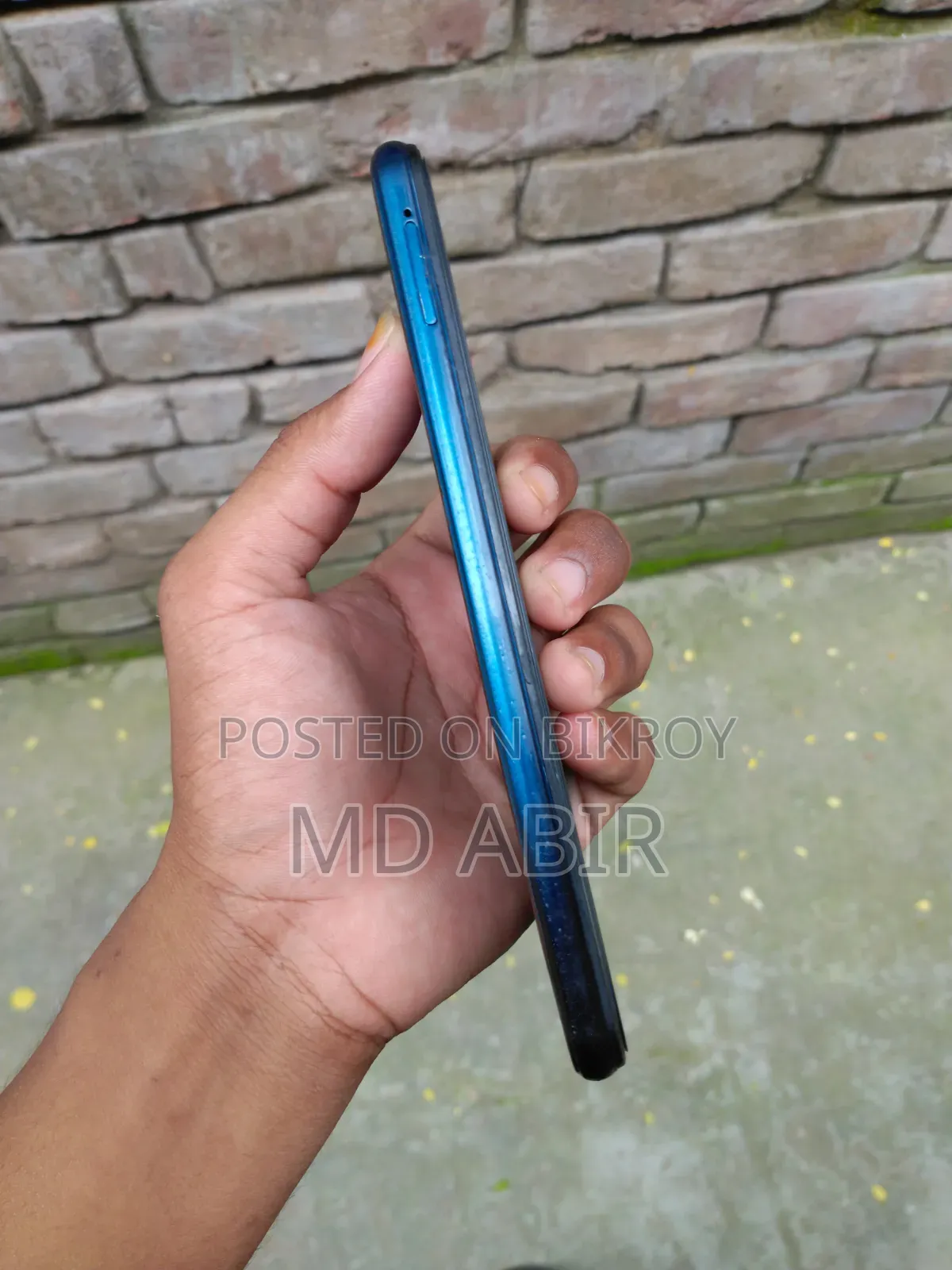 Vivo Y11 32 GB Blue