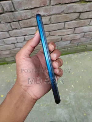 Vivo Y11 32 GB Blue