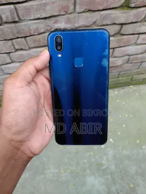Vivo Y11 32 GB Blue
