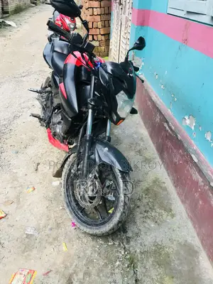 Bajaj Pulsar NS 160 2021 Red