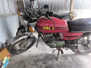 Yamaha 1997 Red