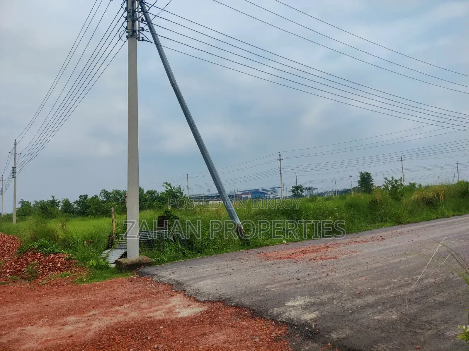 South/East Corner N Block 4.5 Katha Plot Sell