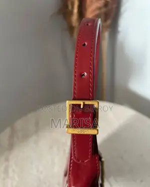 Red Bag (Ysl) Le 5 À 7 — Cherry Red