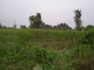 স্বদেশ সানভ্যালির a ব্লকে প্রাইম লোকেশনে ৮ কাঠা প্লট বিক্রয়।