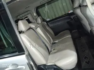 Toyota Noah 2.0 AWD (8 Seater) 2017 Silver