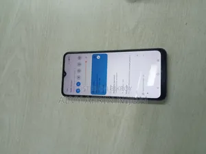 Vivo Y21 64 GB Blue