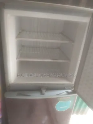 Very good Walton large fridge for sale