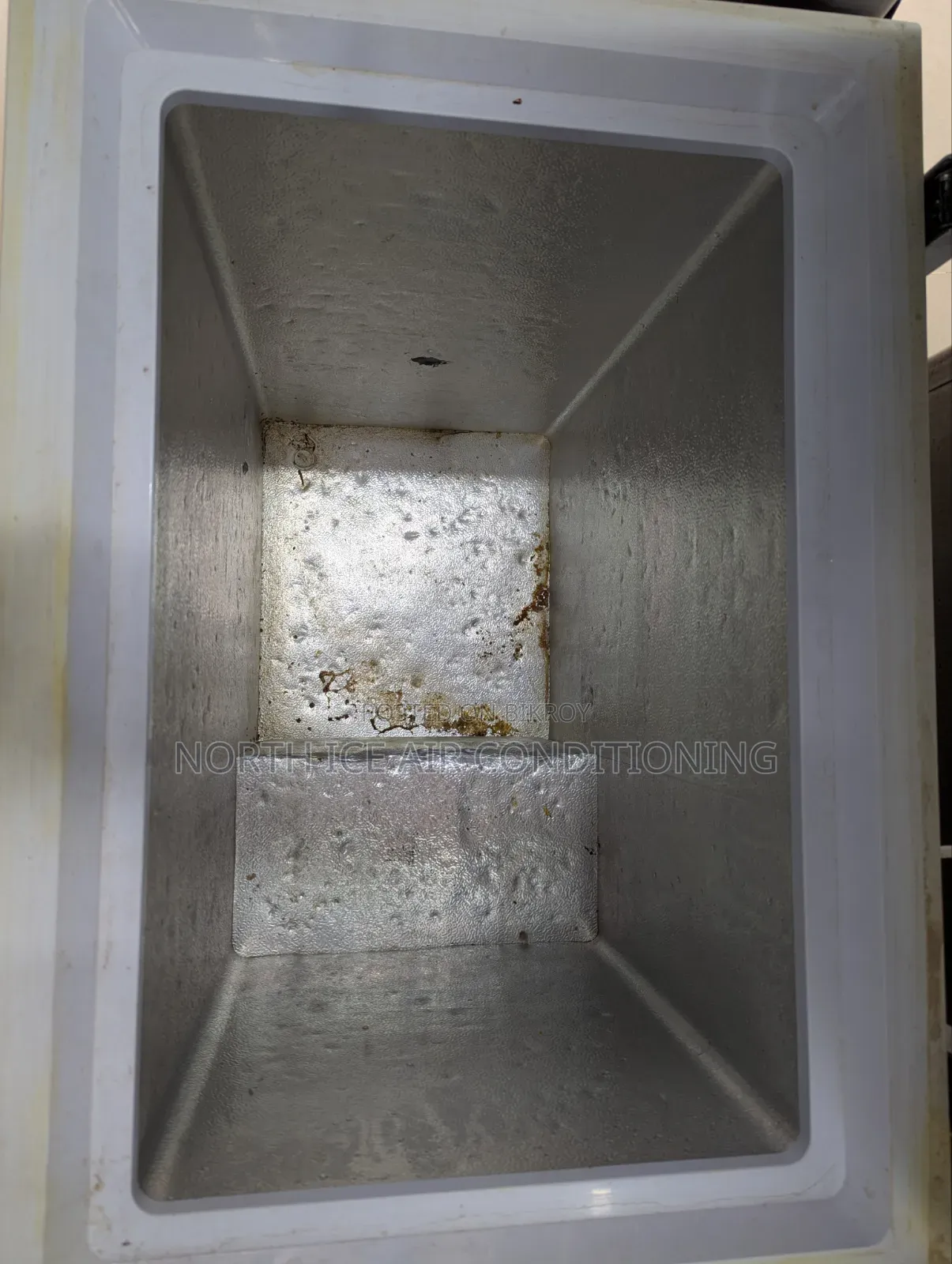 Sharp Offwhite Deep Freezer 160 Ltr.