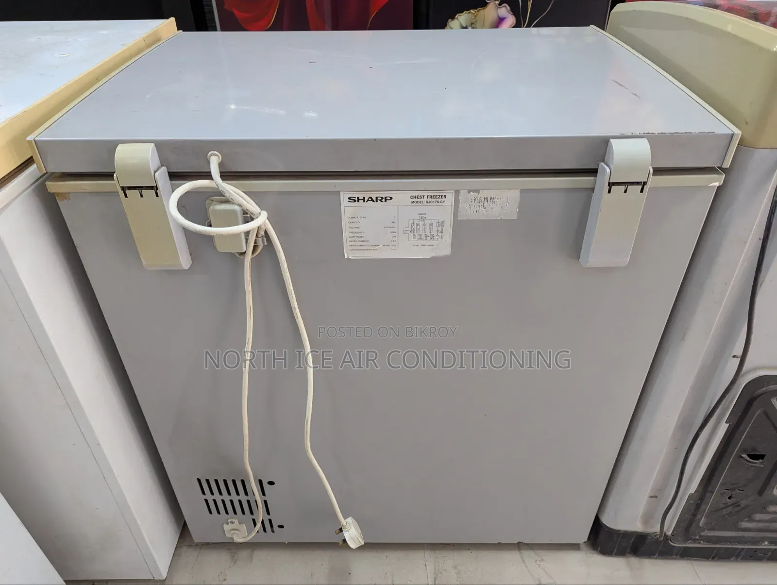 Sharp Offwhite Deep Freezer 160 Ltr.