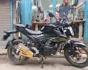 গাড়ি ২০২৫ কালো