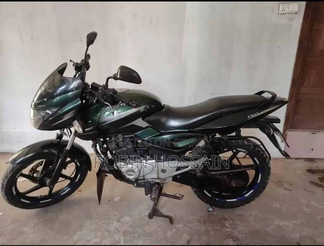 বাজাজ পালসার ১৫০ ২০১৭ সবুজ