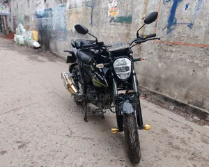 গাড়ি ২০২৫ কালো