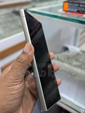 স্যামসাং গ্যালাক্সি এস২৪ আল্ট্রা ২৫৬ জিবি গোল্ড