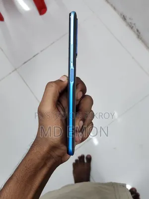 Vivo Y53s 128 GB Blue